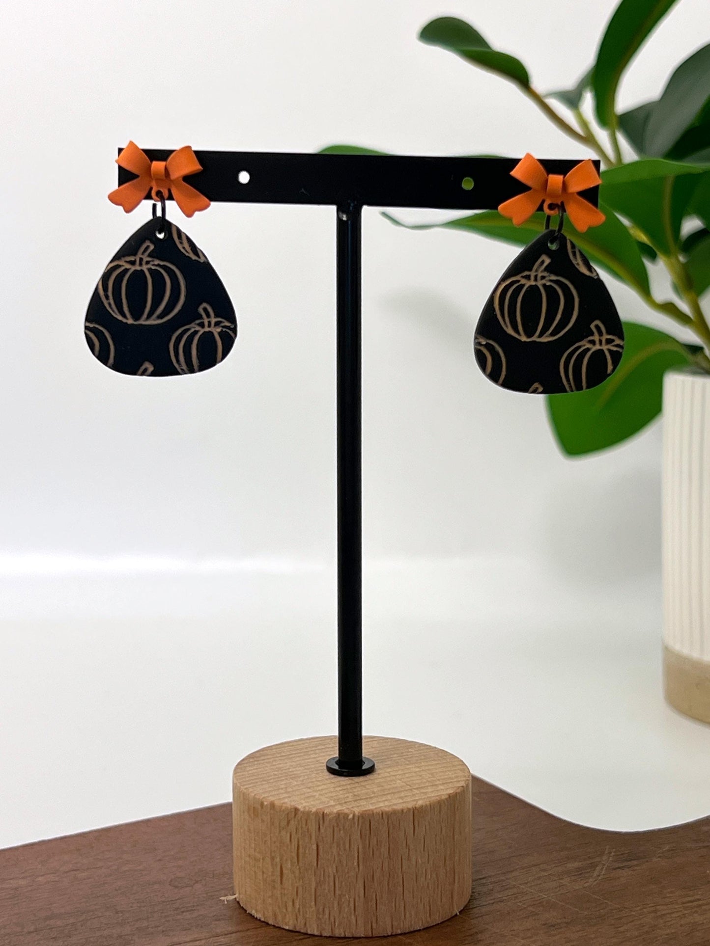 Pumpkin Patterned Cutesy Teardrops