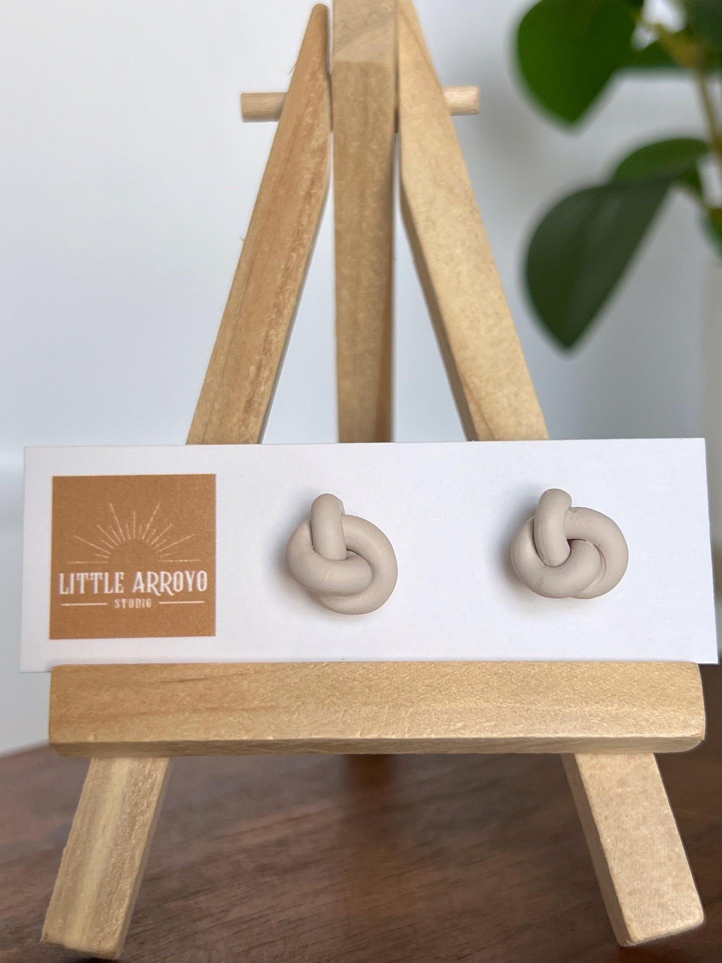 Knot Studs