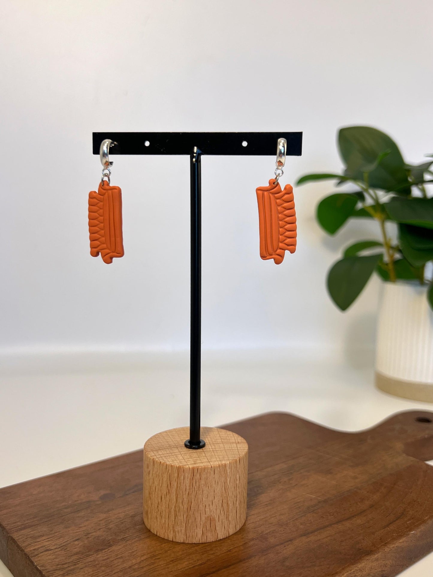 Friend TV Show Couch Dangles