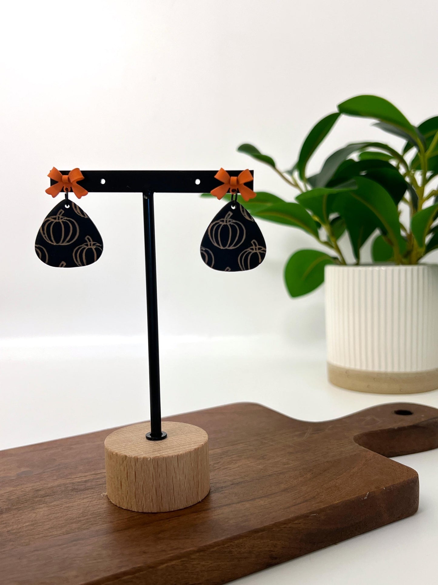 Pumpkin Patterned Cutesy Teardrops