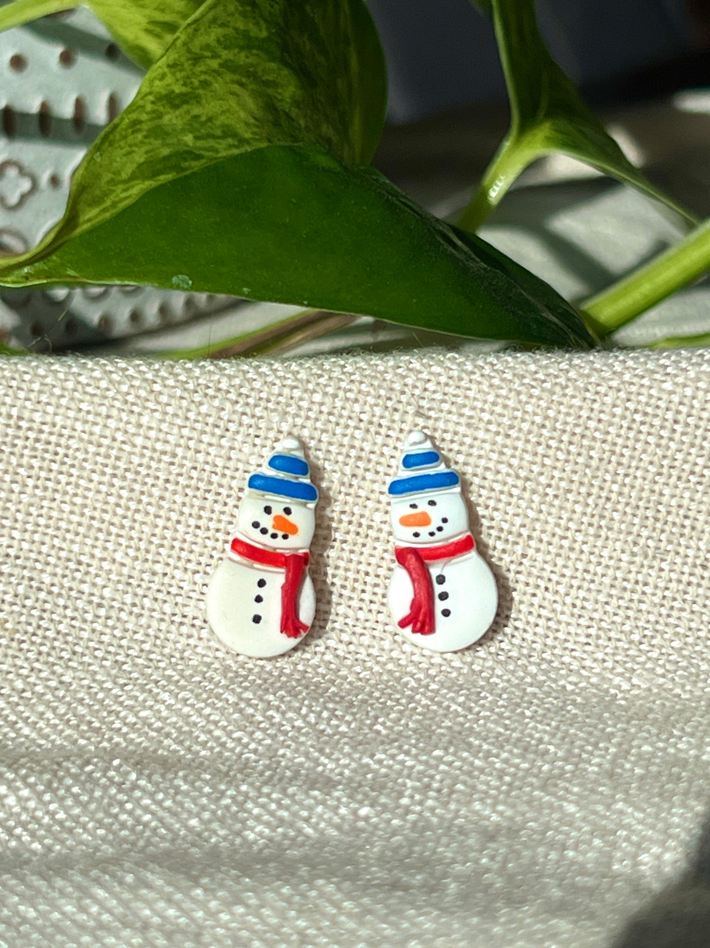 Snowman Studs