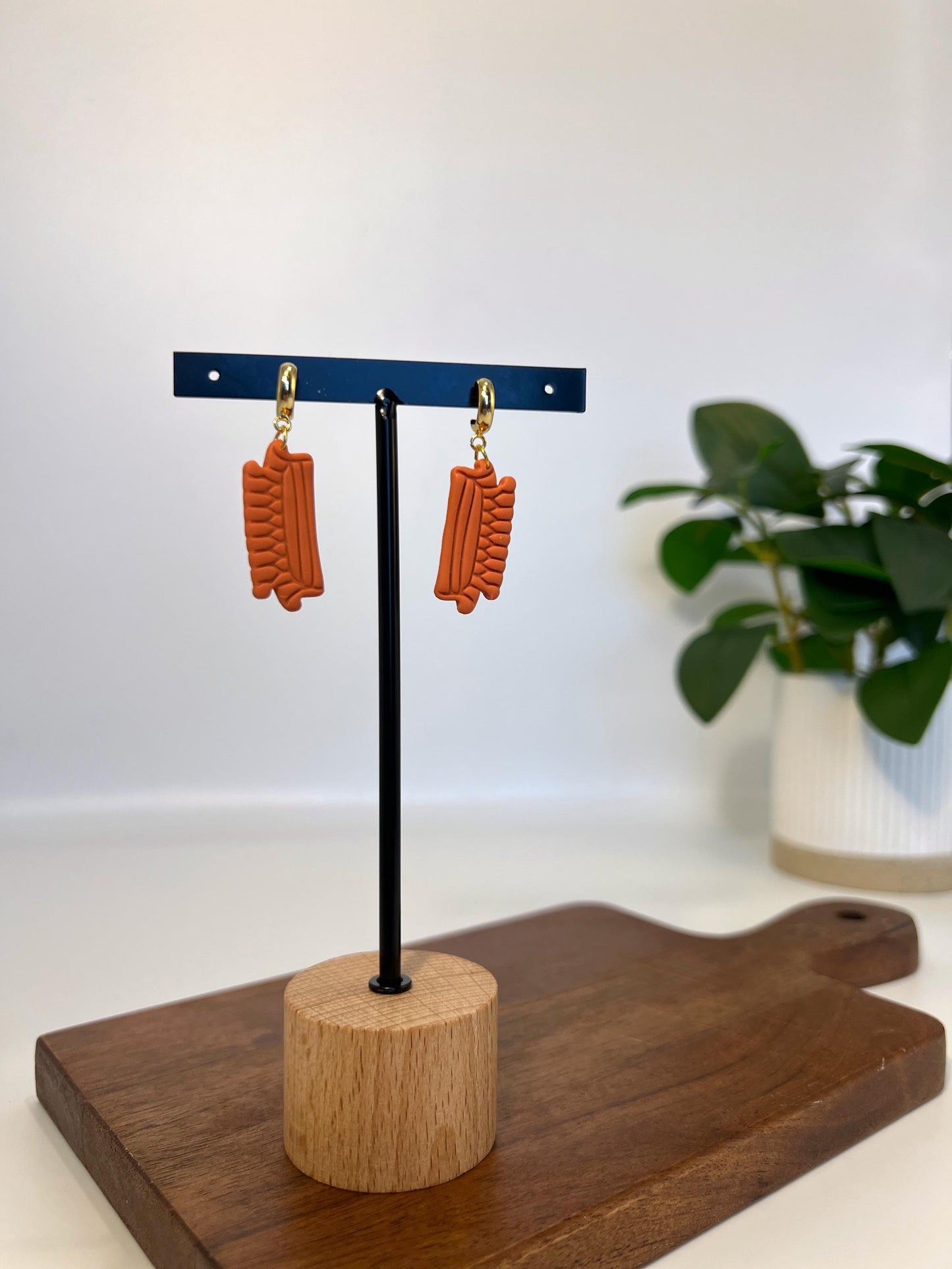 Friend TV Show Couch Dangles
