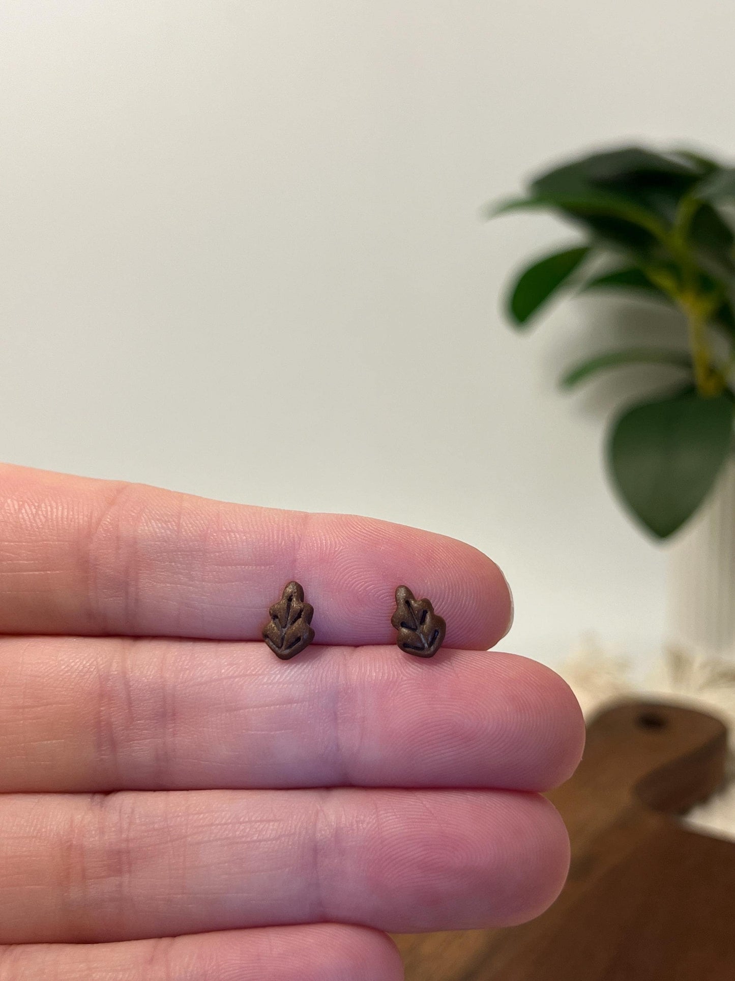 Oak Leaf Studs