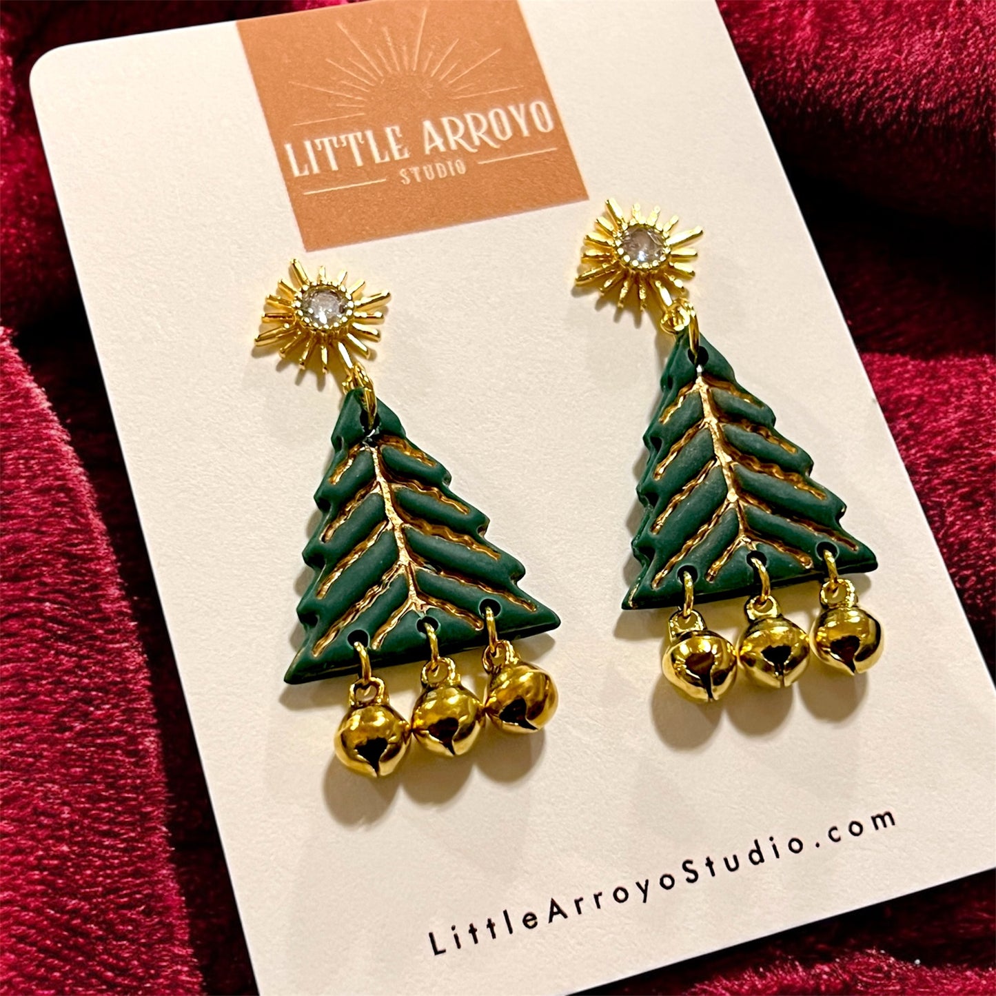 Jingle Under the Christmas Tree
