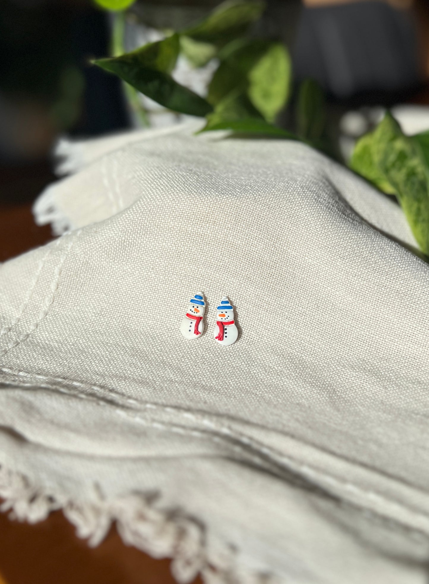 Snowman Studs