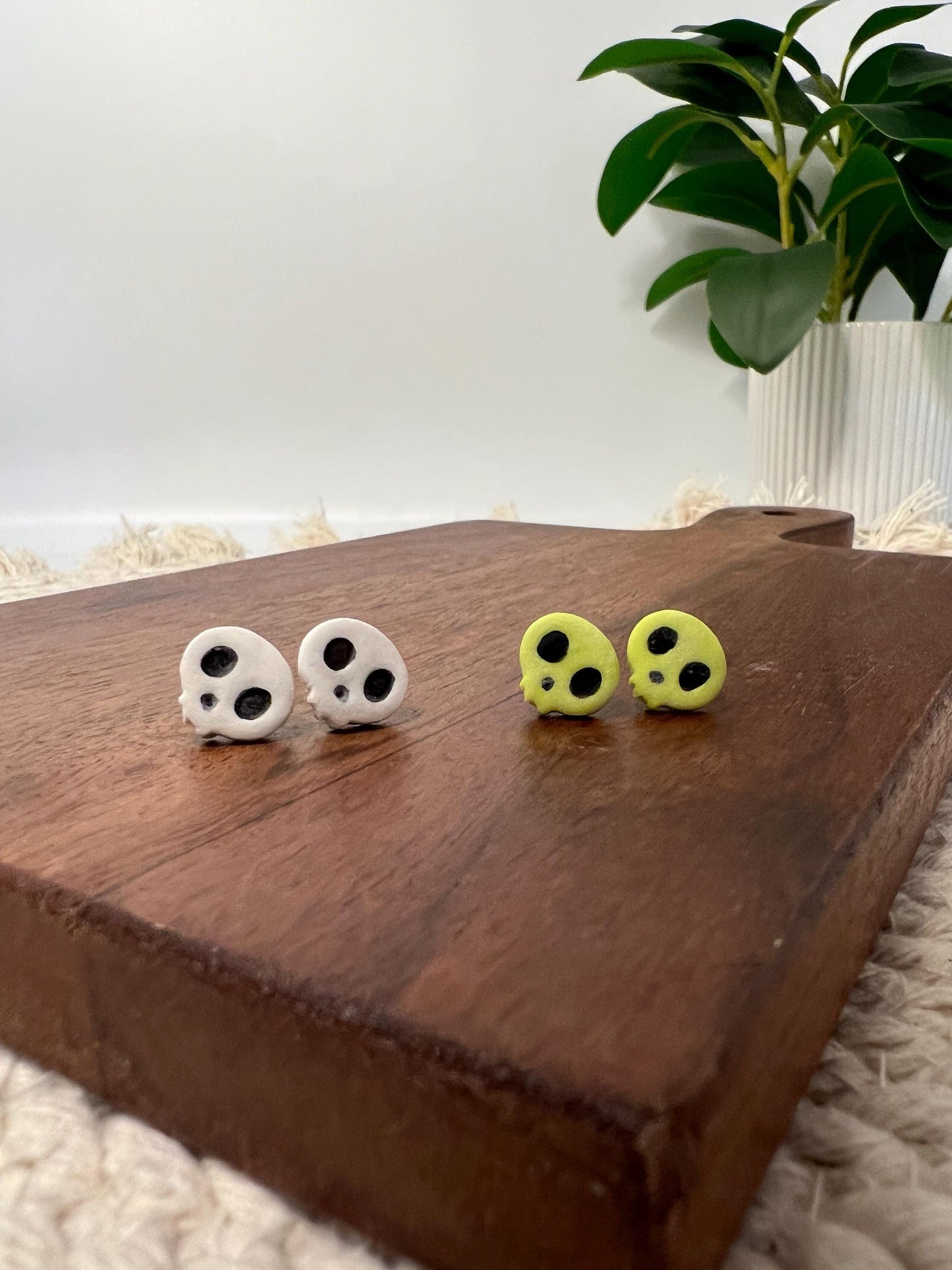 Glow in the Dark Skull Mini Studs