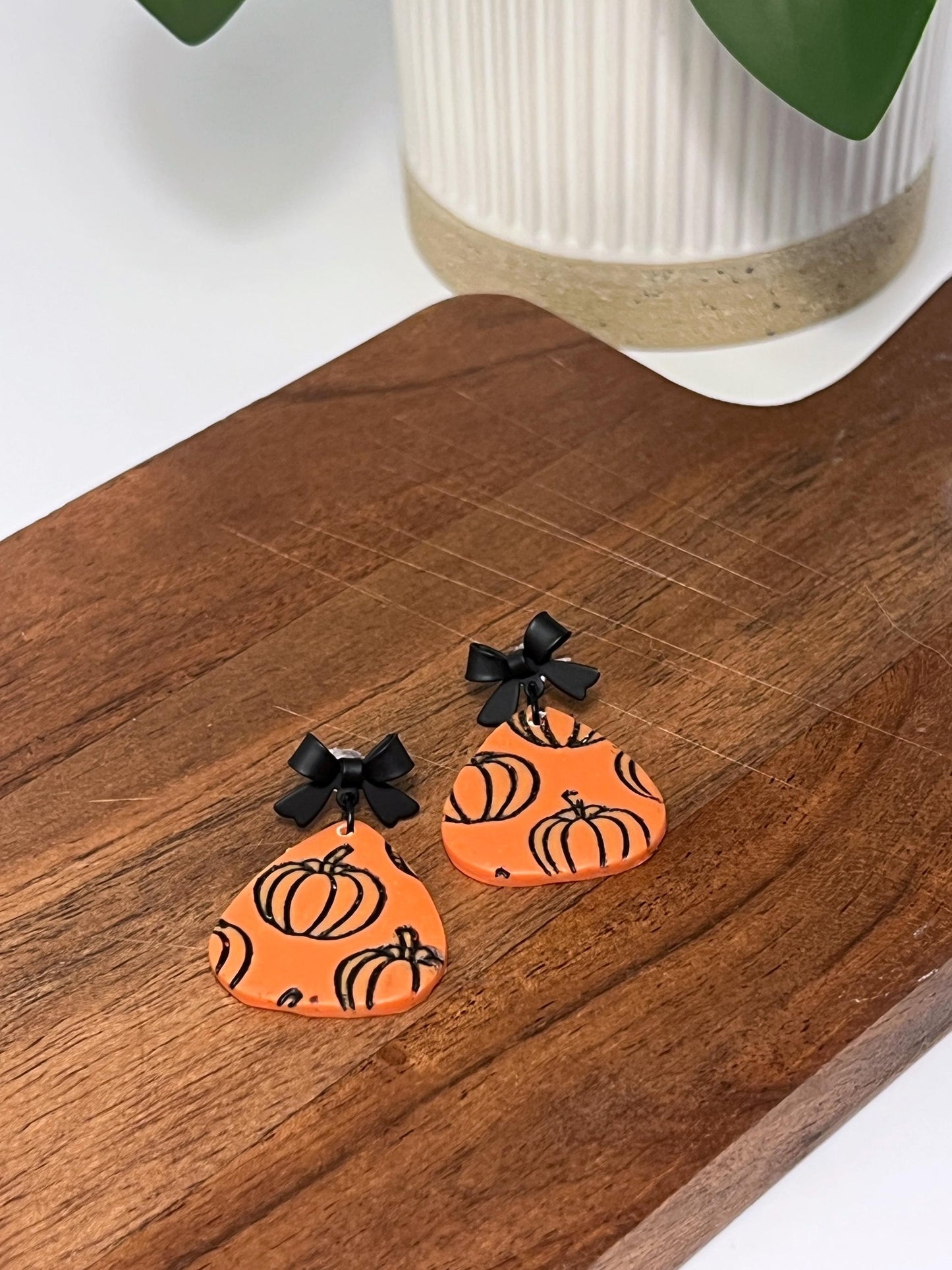 Pumpkin Patterned Cutesy Teardrops