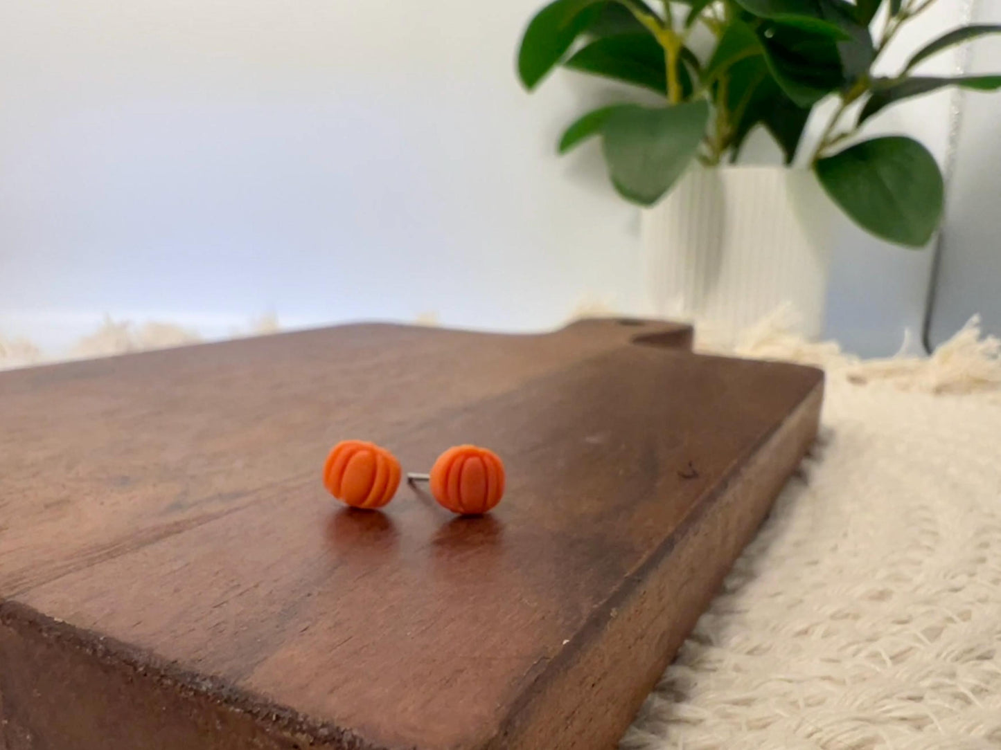 Mini Pumpkin Studs